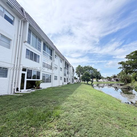 8305 Sunrise Lakes Blvd 310, Sunrise, FL 33322