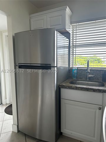 8305 Sunrise Lakes Blvd 310, Sunrise, FL 33322