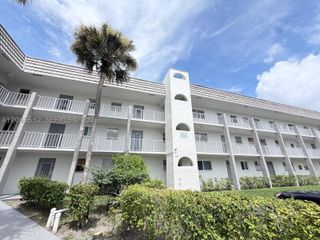 8305 Sunrise Lakes Blvd 310, Sunrise, FL 33322