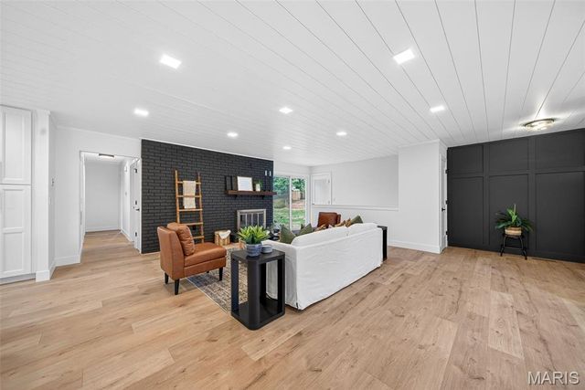 2 Wells Fargo Court, St Peters, MO 63376