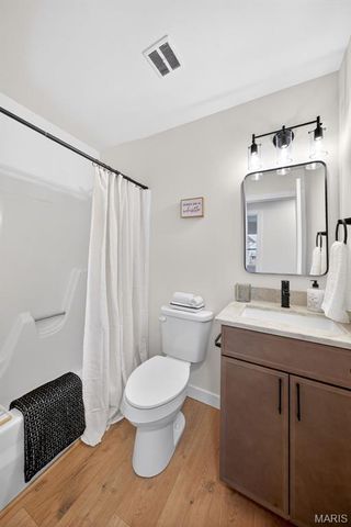 2 Wells Fargo Court, St Peters, MO 63376