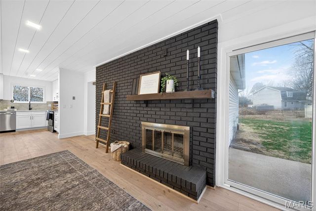 2 Wells Fargo Court, St Peters, MO 63376