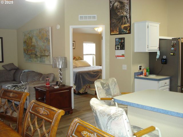 118 SAMANTHA Way, Canyonville, OR 97417