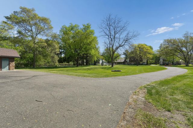 4151 Rice Street, Shoreview, MN 55126