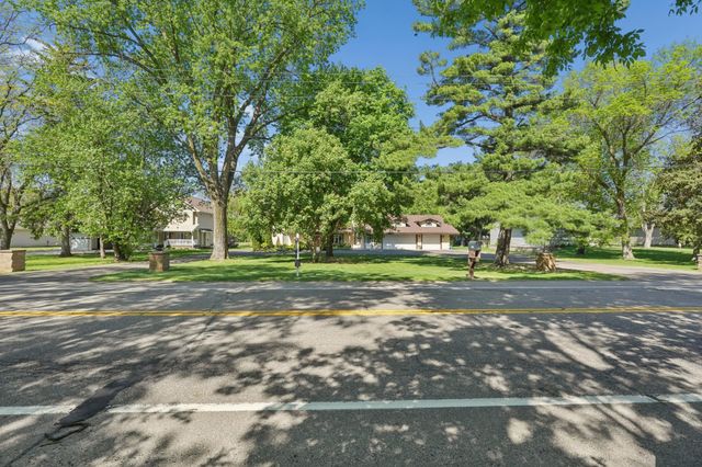 4151 Rice Street, Shoreview, MN 55126
