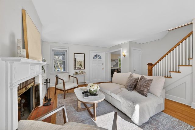 404 Bronxville Road, Bronxville, NY 10708