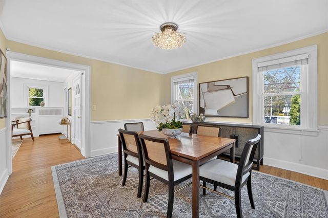 404 Bronxville Road, Bronxville, NY 10708