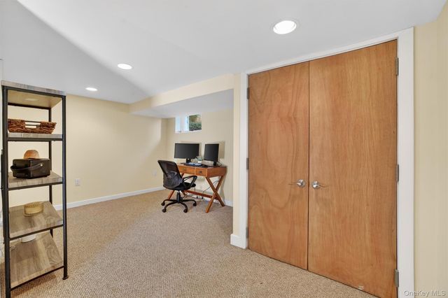 404 Bronxville Road, Bronxville, NY 10708