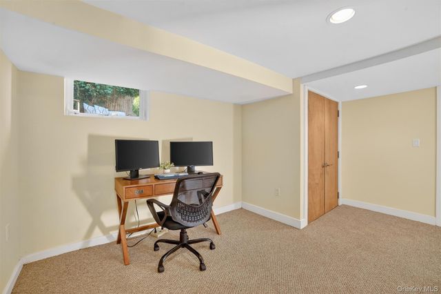 404 Bronxville Road, Bronxville, NY 10708