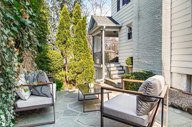404 Bronxville Road, Bronxville, NY 10708