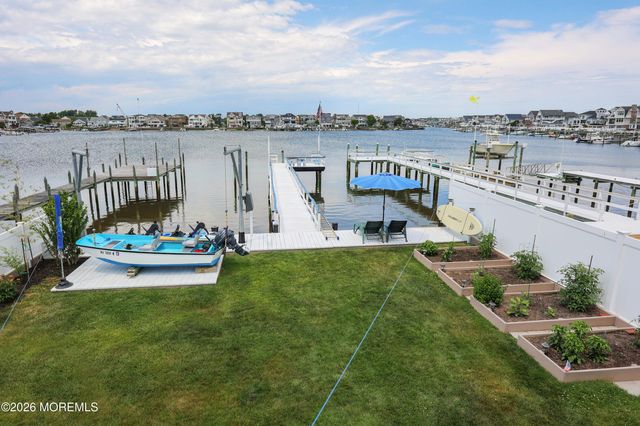 23 Niblick Street, Point Pleasant Beach, NJ 08742