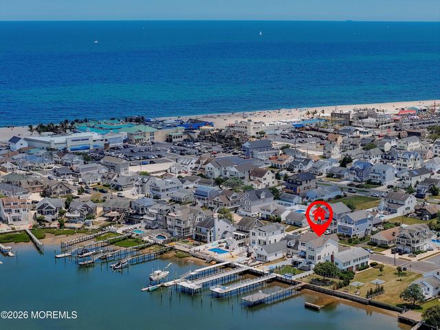 23 Niblick Street, Point Pleasant Beach, NJ 08742