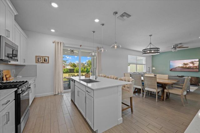 1367 Arrowhead Point Road, The Acreage, FL 33470