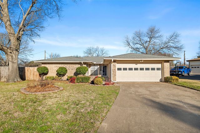 805 Cove Hollow, Irving, TX 75060