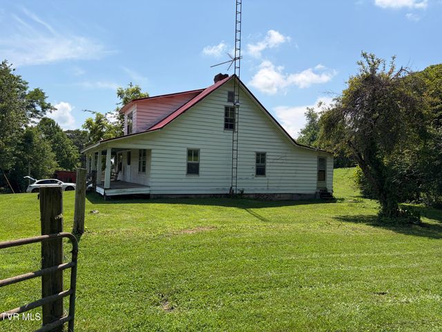 901 Ball Field Road, Gate City, VA 24251