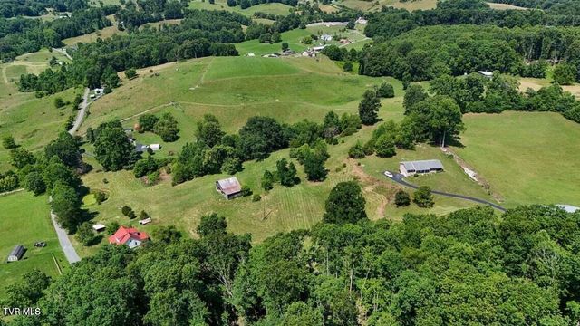 901 Ball Field Road, Gate City, VA 24251