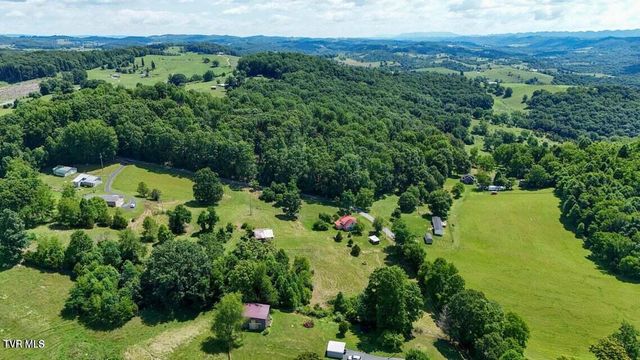 901 Ball Field Road, Gate City, VA 24251