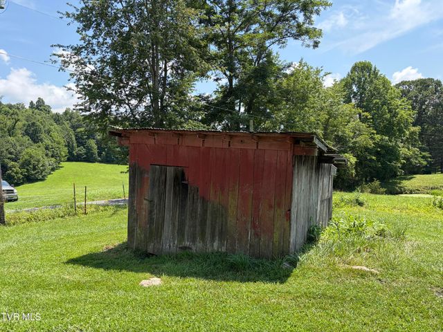 901 Ball Field Road, Gate City, VA 24251