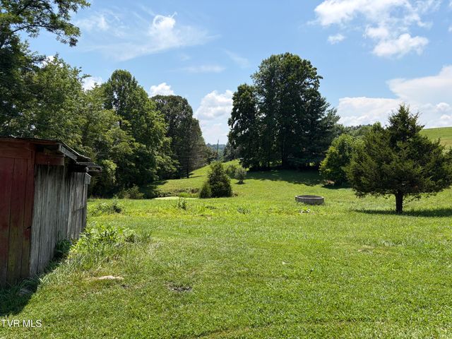 901 Ball Field Road, Gate City, VA 24251