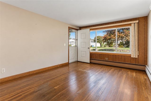 89 Marlow Street, Cranston, RI 02920