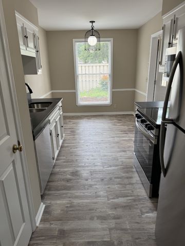 175 Boxwood Dr, Franklin, TN 37069