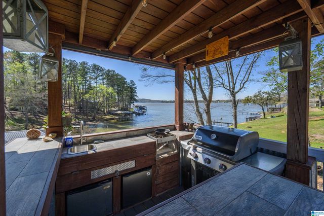 211 KEWANEE LANE, Talladega, AL 35160