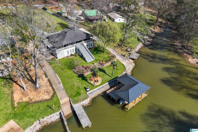 211 KEWANEE LANE, Talladega, AL 35160