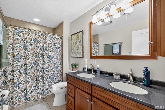 50938 N Shore Drive, Elkhart, IN 46514