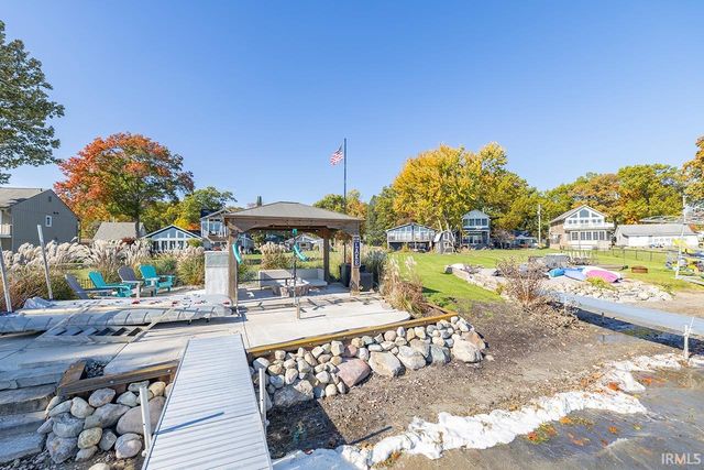 50938 N Shore Drive, Elkhart, IN 46514