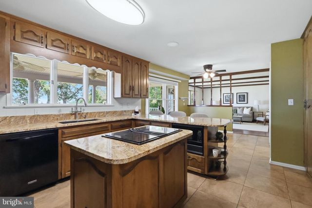 23500 RIVER RD, Lexington Park, MD 20653