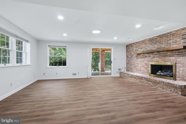 23500 RIVER RD, Lexington Park, MD 20653