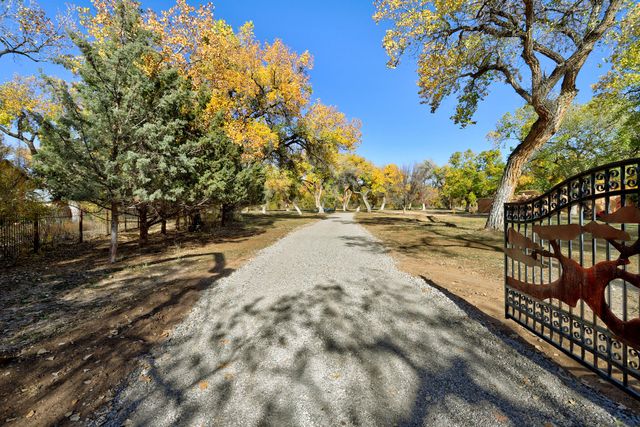 373 Bosque Acres Road, Corrales, NM 87048