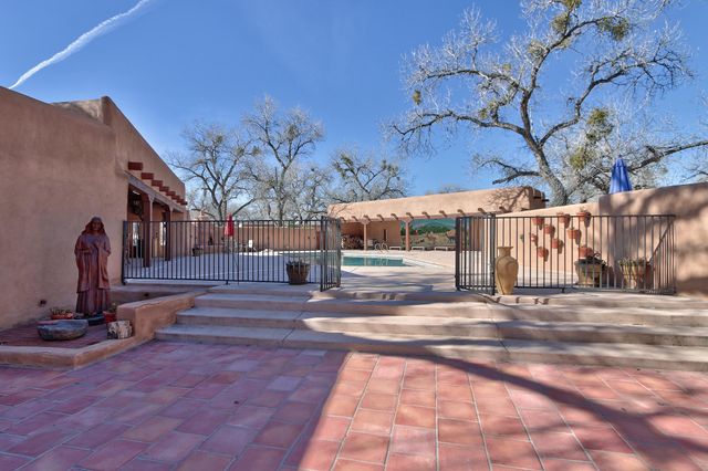 373 Bosque Acres Road, Corrales, NM 87048