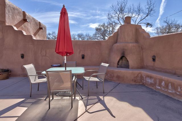 373 Bosque Acres Road, Corrales, NM 87048