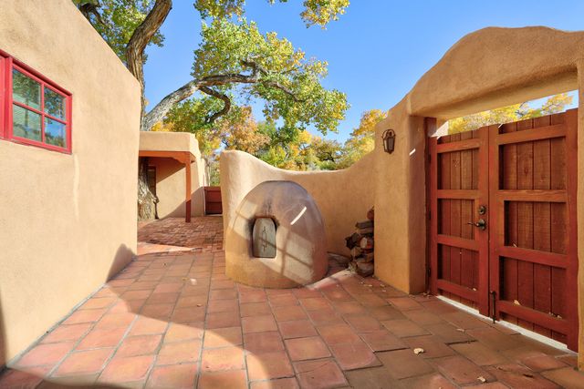 373 Bosque Acres Road, Corrales, NM 87048