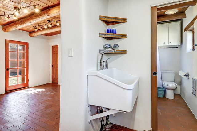 373 Bosque Acres Road, Corrales, NM 87048