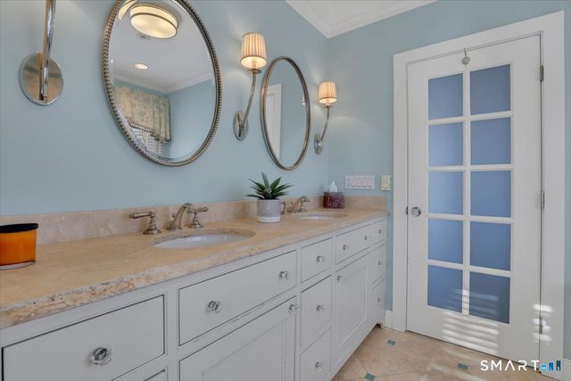 7 Point Comfort, Waterford, CT 06385