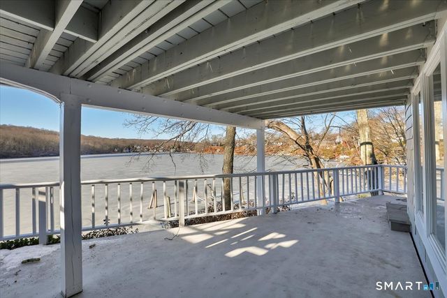 7 Point Comfort, Waterford, CT 06385