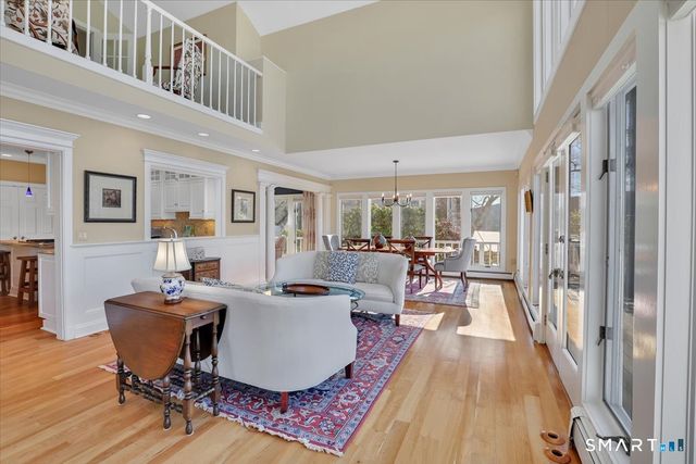 7 Point Comfort, Waterford, CT 06385