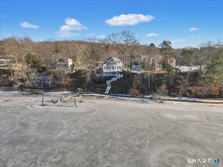 7 Point Comfort, Waterford, CT 06385