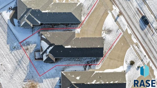 716 E Shadow Creek Ln Lane, Sioux Falls, SD 57108