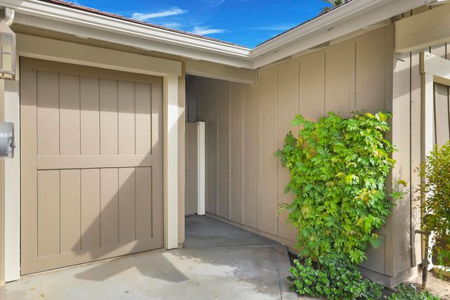 326 Appaloosa Way, Palm Desert, CA 92211