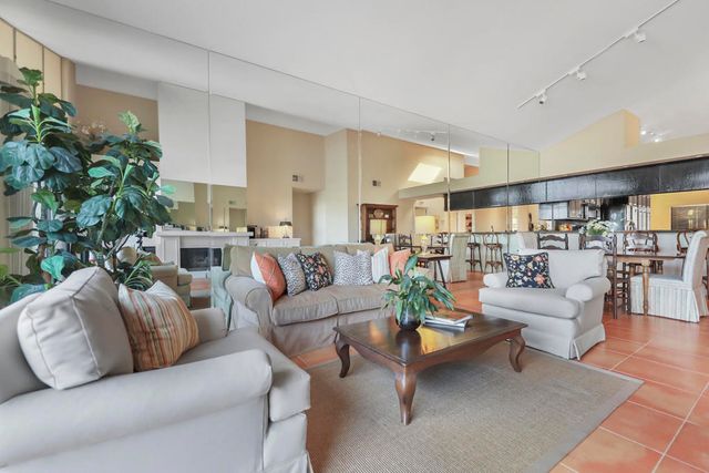 326 Appaloosa Way, Palm Desert, CA 92211