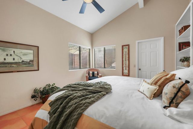 326 Appaloosa Way, Palm Desert, CA 92211