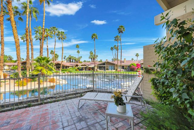 326 Appaloosa Way, Palm Desert, CA 92211