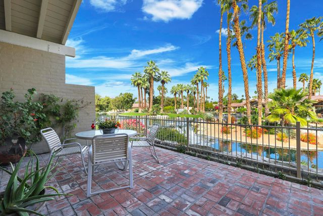 326 Appaloosa Way, Palm Desert, CA 92211