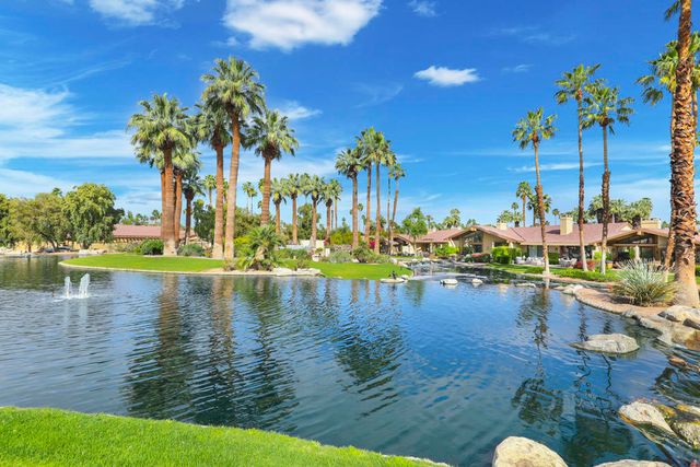 326 Appaloosa Way, Palm Desert, CA 92211