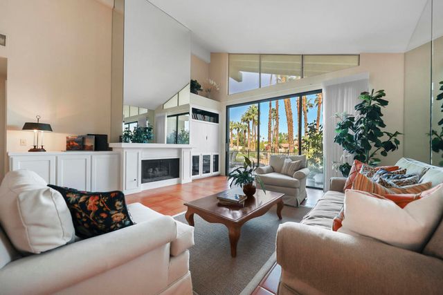 326 Appaloosa Way, Palm Desert, CA 92211