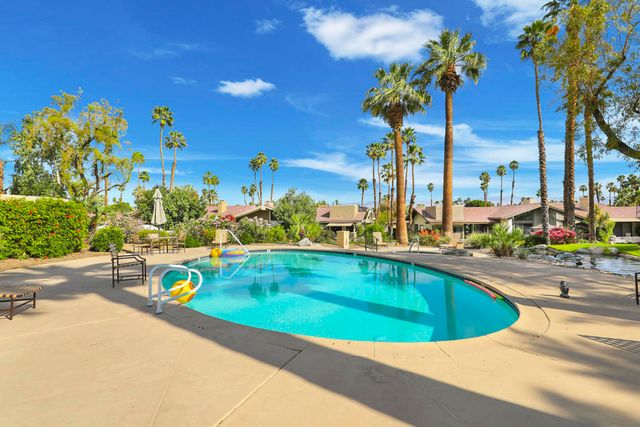 326 Appaloosa Way, Palm Desert, CA 92211