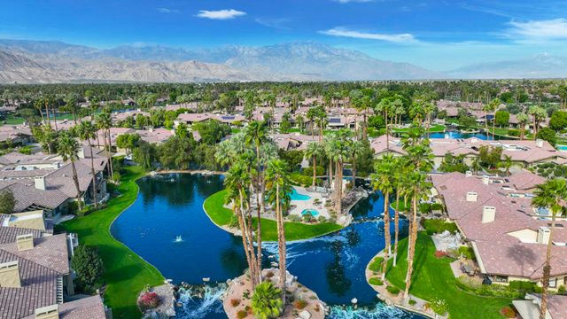 326 Appaloosa Way, Palm Desert, CA 92211